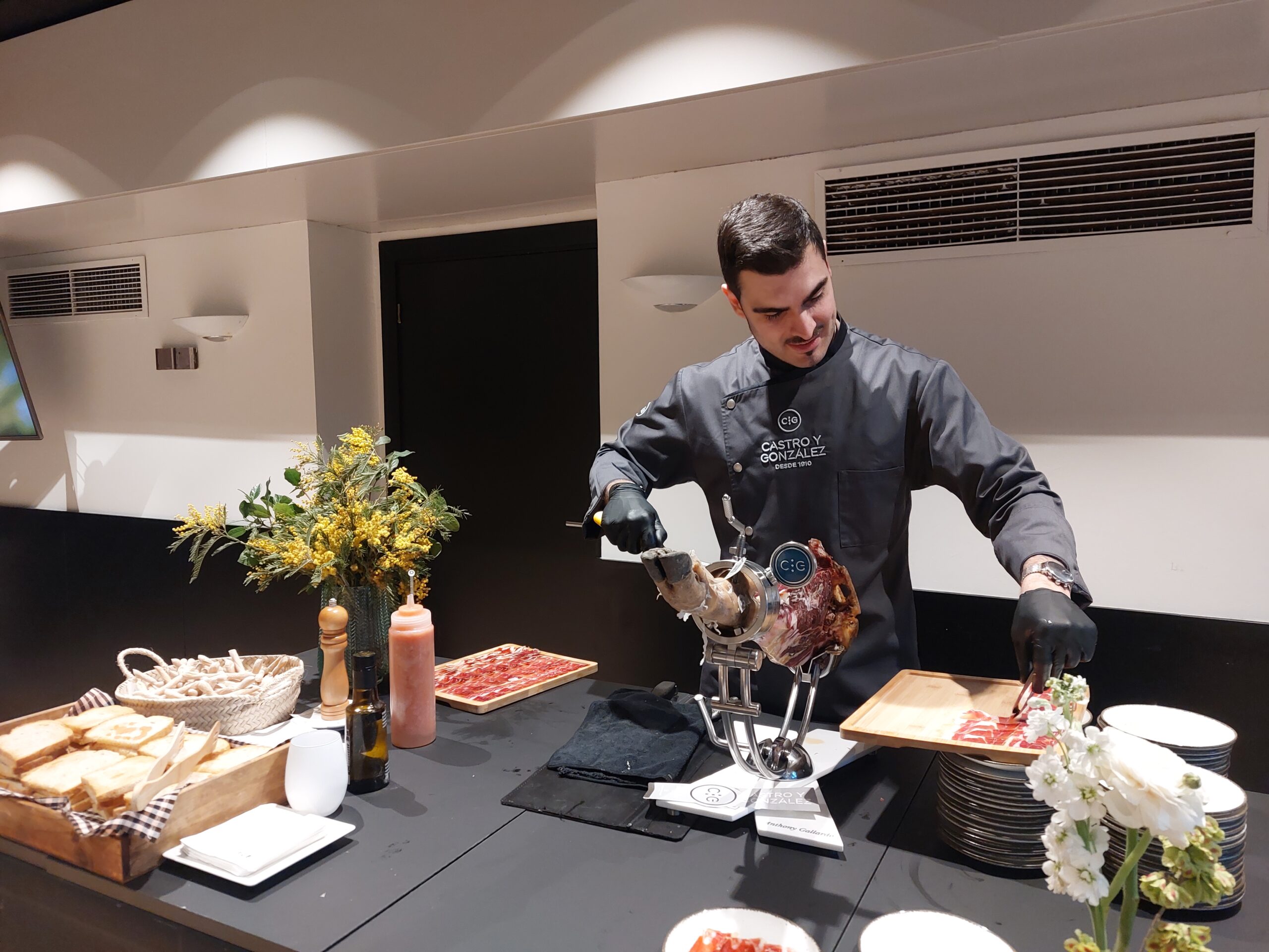 ArteyCuchillo – Cortador Profesional de Jamón en Barcelona