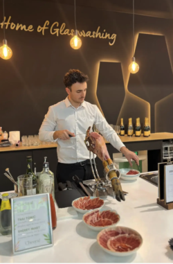 Christian Justicia cortador de jamón en Barcelona arteycuchillo